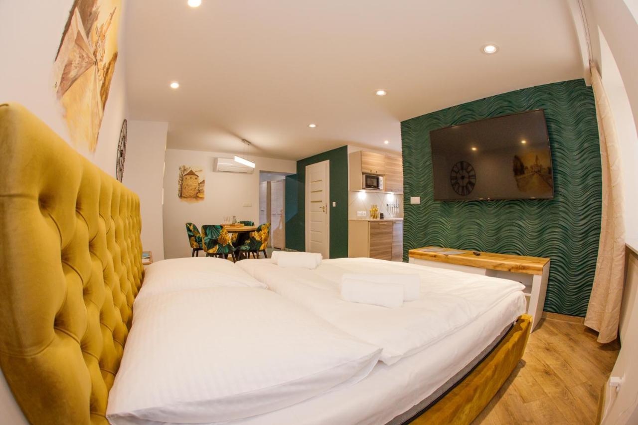 Apartament Ksiazecy Gold Klimatyzacja 博莱斯瓦维茨 外观 照片